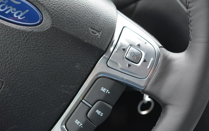 Ford Mondeo cena 27900 przebieg: 246300, rok produkcji 2011 z Dzierzgoń małe 497